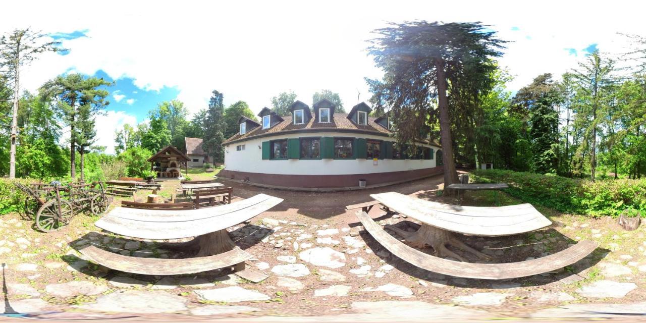 Feherkolapa Turistahaz Panzio Lillafured Exterior photo
